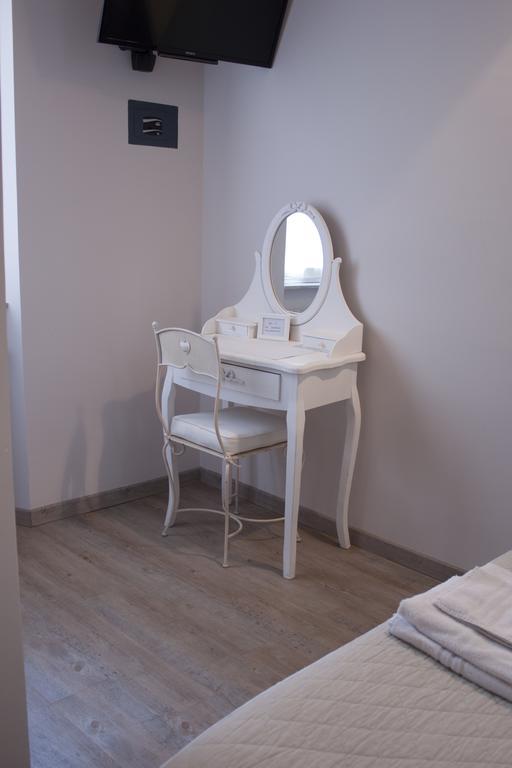 Clara Domus Hotel Рим Екстериор снимка