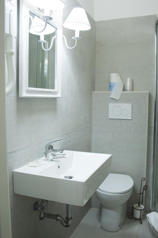 Clara Domus Hotel Рим Екстериор снимка