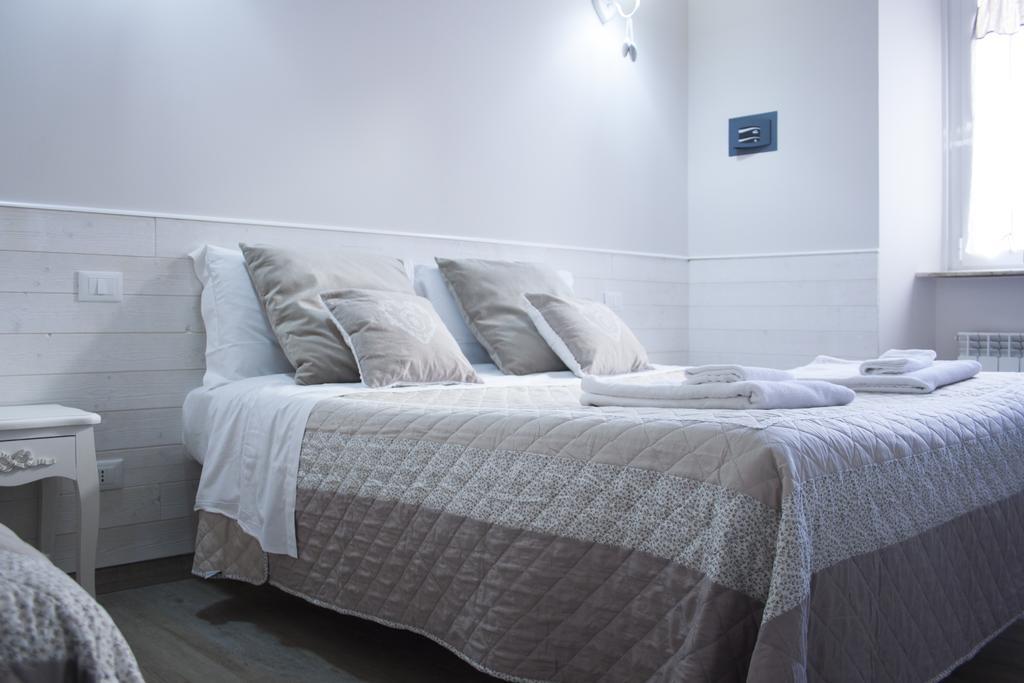 Clara Domus Hotel Рим Екстериор снимка