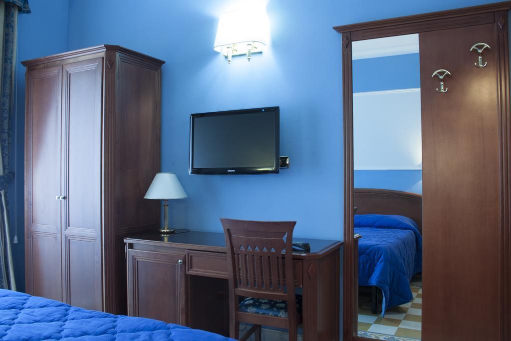 Clara Domus Hotel Рим Екстериор снимка